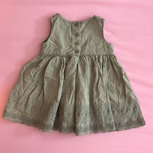 INFANT GIRL SLEEVELESS DRESS : SIZE 3-6 MONTHS - Picture 3 of 3